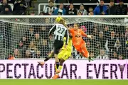 Newcastle United Storm Into Carabao Cup Quarter-Finals With Dominant Tottenham Victory