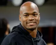 NFL Star Adrian Peterson Jailed: Former MVP Faces DWI and Weapon Charges in Texas