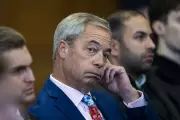 Nigel Farage Forced to Apologise After False Grooming Gangs Claim About British-Pakistani Men