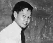 Nobel Laureate Chen Ning Yang, Physicist Who Transformed Modern Science, Dies at 103