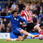 Paul Merson's Blunt Verdict: Chelsea's 'Pub Team' Defending Exposed in Thrilling Sunderland Clash