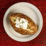 Perfect Baked Potatoes in Just 10 Minutes: Chef Reveals Game-Changing Microwave Hack