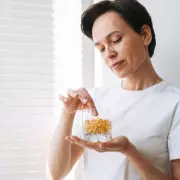 Popular Vitamin B17 Supplement Linked to Cyanide Poisoning Risk, Experts Warn