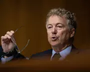 Rand Paul Breaks Ranks: Slams Trump's Venezuela Military Strikes as 'Unconstitutional'