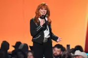 Reba McEntire to Host Iconic Rockefeller Center Christmas Spectacle in New York