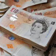 Reddit Users Reveal Top Money Scam Warning Signs You Need to Know