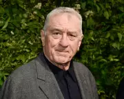 Robert De Niro's Fiery Warning: 'We Must Fight Donald Trump, This Bully Cannot Be King'