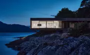 Rock Cove House: Scotland's Stunning Modernist Beach House Overlooking Loch Long