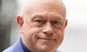 Ross Kemp Delivers Heartfelt Tribute to His Father at Funeral | Emotional Farewell