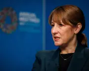 Starmer's Brexit Dilemma: Labour's EU Strategy Under Fire as Economic Pressures Mount