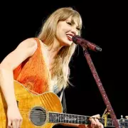 Taylor Swift's Favourite Fragrance Gets Massive Price Slash - Don't Miss This Scent-sational Deal!