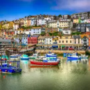 This Quaint UK Seaside Town Has Been Crowned Britain's Best Place for a Pint
