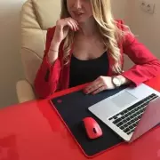 Travel Expert Reveals: The One Simple Trick That Saves You Hundreds On Every Flight