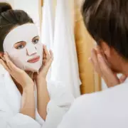 Traveller's Hotel Hygiene Horror: The Shocking Reason She Now Carries Her Own Pillow