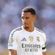 Trent Alexander-Arnold's Liverpool Future: Gerrard Comparison Sparks Exit Debate