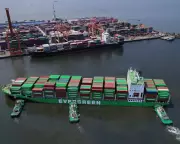 Trump Threatens Vulnerable Nations Ahead of Critical Shipping Emissions Vote