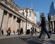 UK Government Borrowing Costs Soar as Bond Yields Hit 20-Year High Under Rachel Reeves