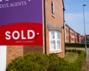 UK Property Revolution: Government Aims to Slash Homebuying Time by One Month