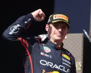 Verstappen's Title Fight Echoes Raikkonen's 2007 Drama: Can McLaren Handle the Pressure?