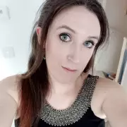 Why I Exclusively Date Older Men - And Why You Might Want To Too