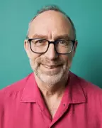Wikipedia's Jimmy Wales: The Unlikely Tech Baron Who Chose Non-Profit Over Billions
