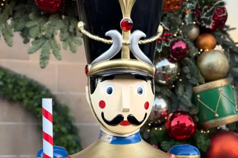 8ft Nutcracker Stolen in Bizarre Edinburgh Bar Theft Caught on CCTV