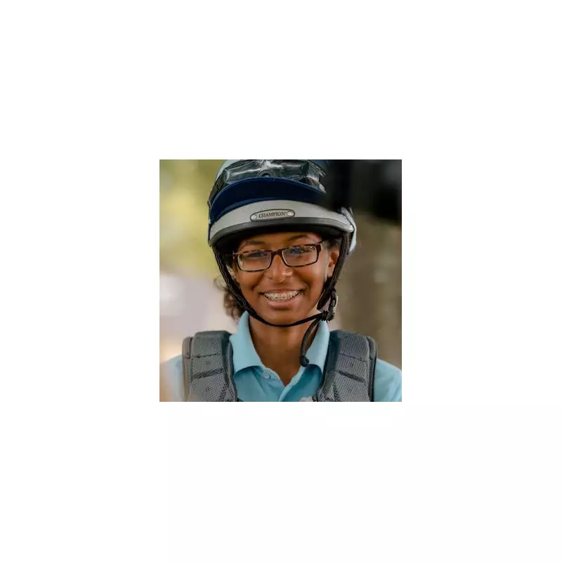 Aamilah Aswat: First Female Black Jump Jockey's Pro Debut