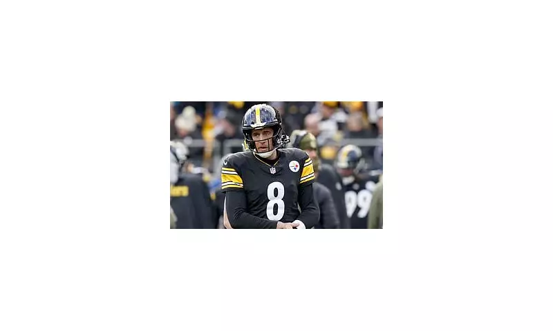 Aaron Rodgers Avoids Surgery for Fractured Wrist, Steelers Coach Confirms