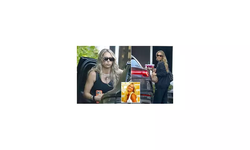 Anna Kournikova's Miami School Run With Starbucks For Fourth Pregnancy