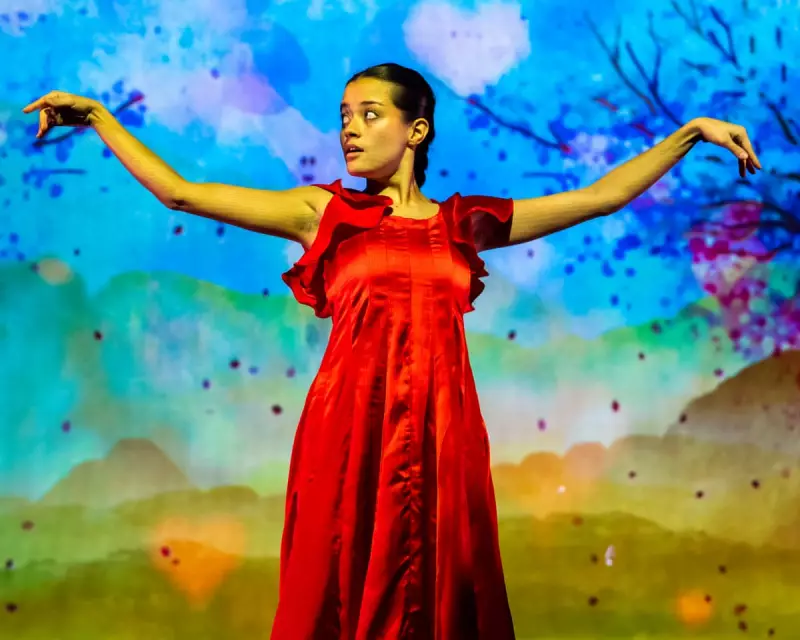 Bibi Rukiya's Restless Daughter: A Hypnotic Dance Exploration of Cultural Identity at The Place