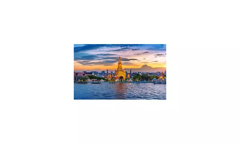 Brits' 2024 Travel Hotlist Revealed: Top Booked Destinations and Dream Getaways