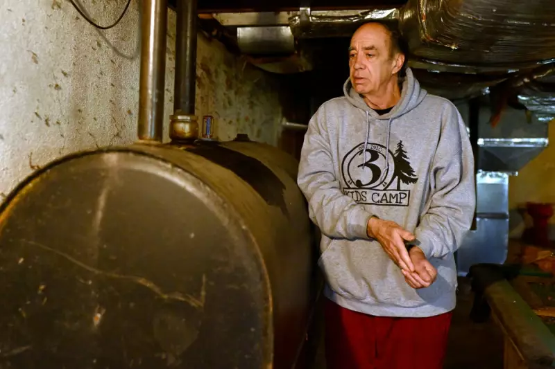 Cash-Strapped Congress: US Lawmakers Forced to Scramble for Hartford Handout Amid Funding Crisis