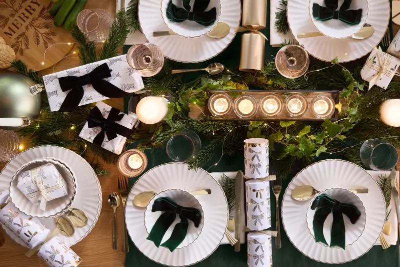 Create a Magical Christmas Tablescape: 7 Expert Tips for 2025