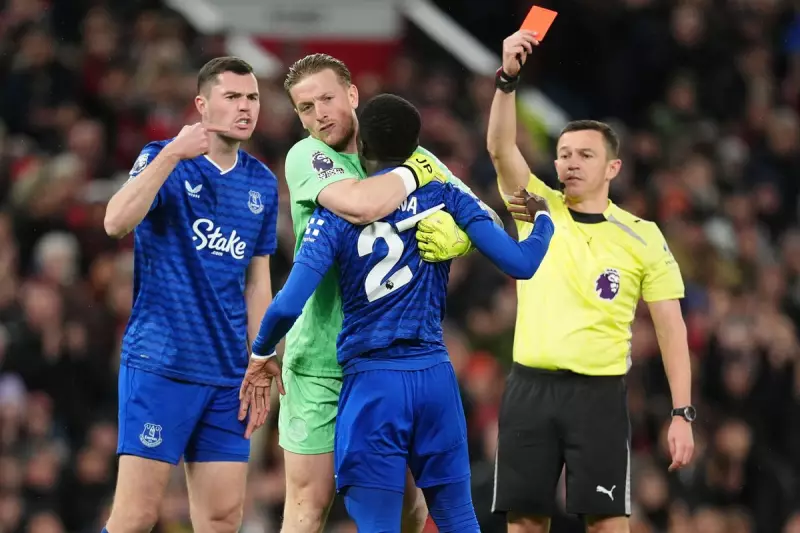 Everton stun Man Utd 1-0 after Gueye's shocking red for slapping teammate