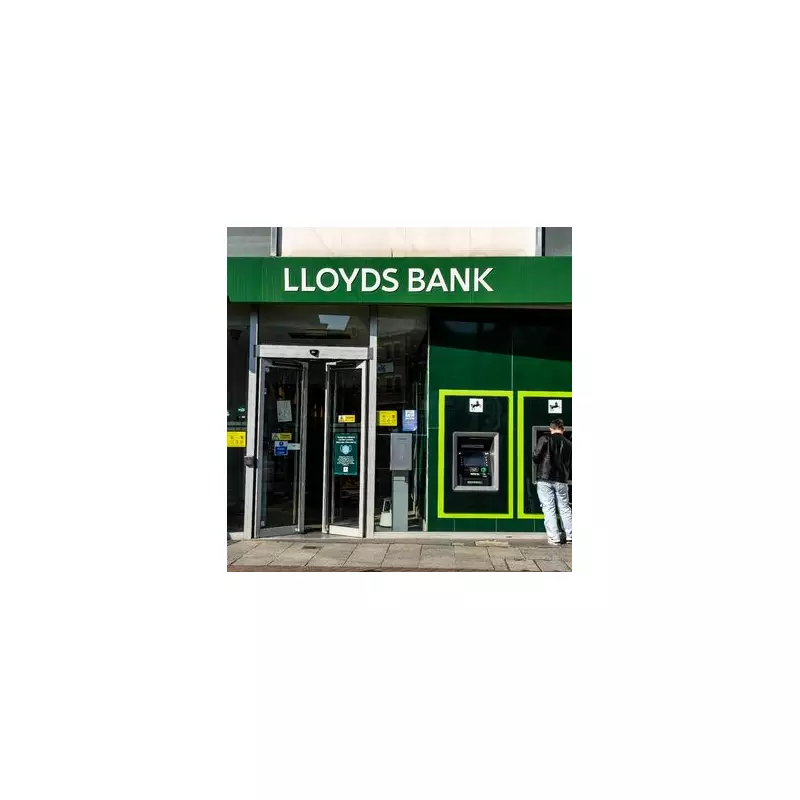 Lloyds Alert: Job Scams Cost Victims Over £1,400 on Average