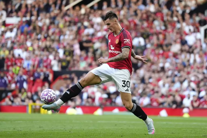 Man Utd Injury Crisis: Amorim Confirms Trio Out for Palace Clash