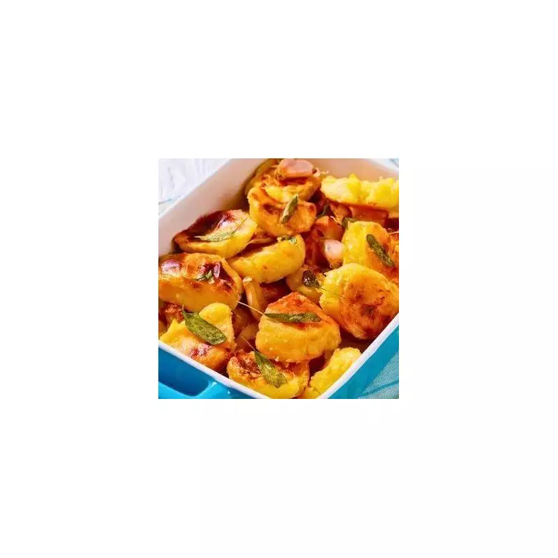 Perfect Roast Potatoes: The Baking Soda Hack for Ultimate Crispiness