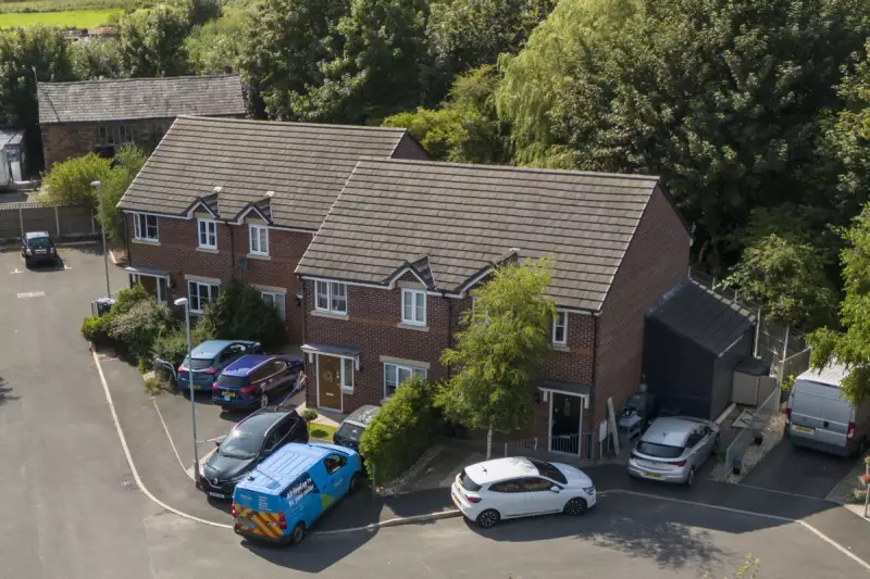 Police Hunt Taylor Swift Impersonator After Southport Bank Scam Attempt