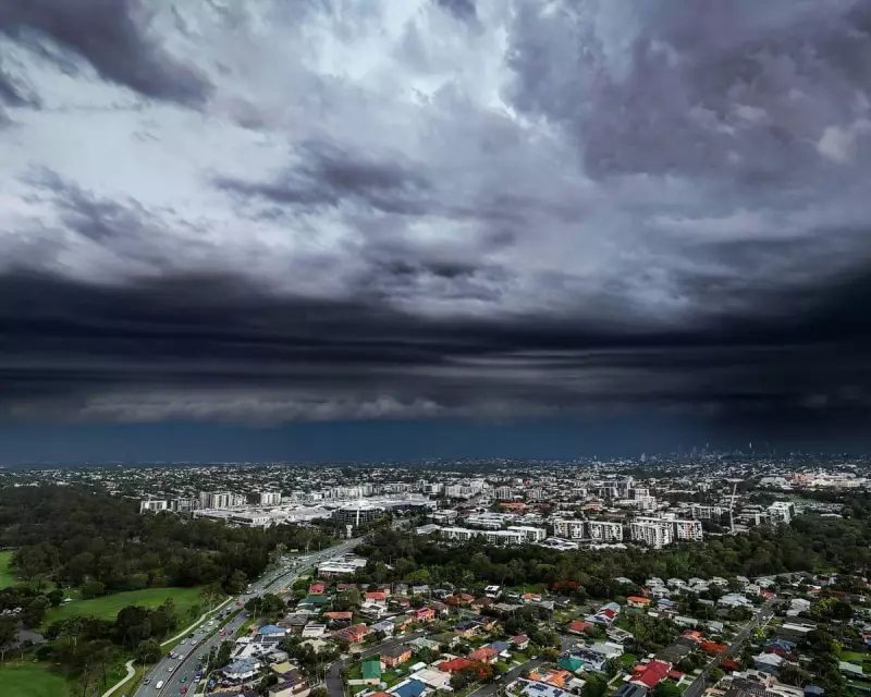 Queensland Storm Leaves 100,000 Without Power After 110km/h Winds