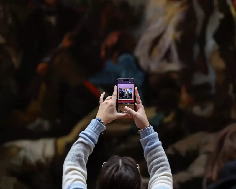 UK Arts Debate: Are Phones Ruining Gallery Experiences?