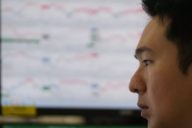 Wall Street Plummets as Trump Tariff Fears Trigger Tech Stock Sell-Off