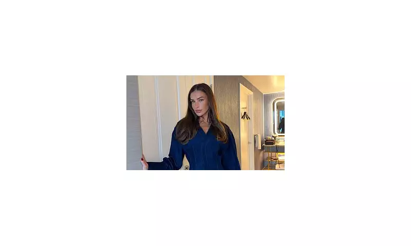 Zara McDermott Shares Las Vegas F1 Weekend With Louis Tomlinson