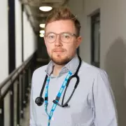 20,000 NHS Doctors Face Unemployment Amid Training 'Bottleneck'