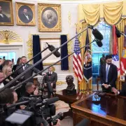 8 Bizarre Trump Moments as Mamdani Meeting Takes Unexpected Turn