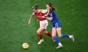 Arsenal Women's Irish Star Makes Personal Choice on Poppy Tribute Amidst Leicester Victory
