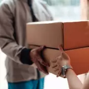 Black Friday Warning: QR Code Parcel Scam Hits UK Doorsteps