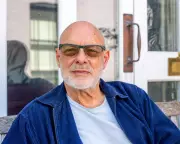 Brian Eno, Neneh Cherry Lead Charity Single for Palestine Christmas No 1