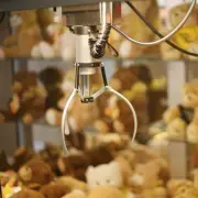 Child's Claw Machine Hack Goes Viral: The Secret to Winning Every Time