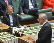 Coalition targets Bowen's Cop role as Parliament's final 2025 sitting begins