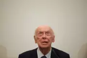 DNA Pioneer James Watson Dies at 97, Leaving a Complex Legacy